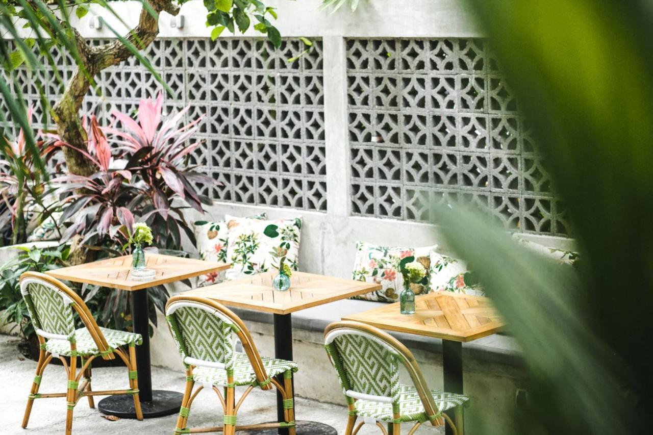 Kosta Hostel Seminyak Exterior photo